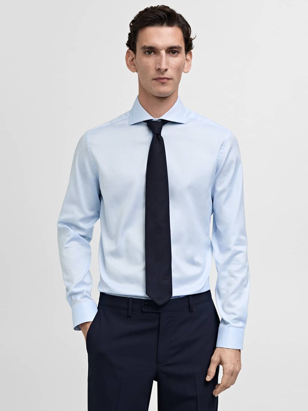 

MANGO MAN Men Slim Fit Pure Cotton Formal Shirt, Blue