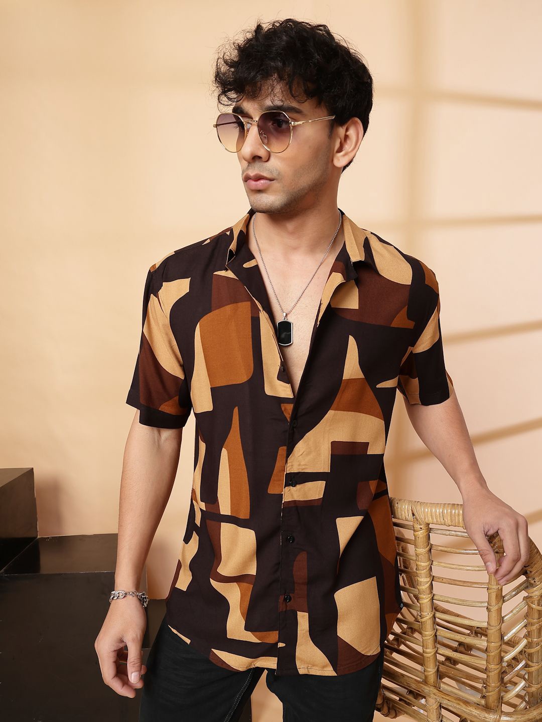 

Rigo Men Opaque Printed Casual Shirt, Black