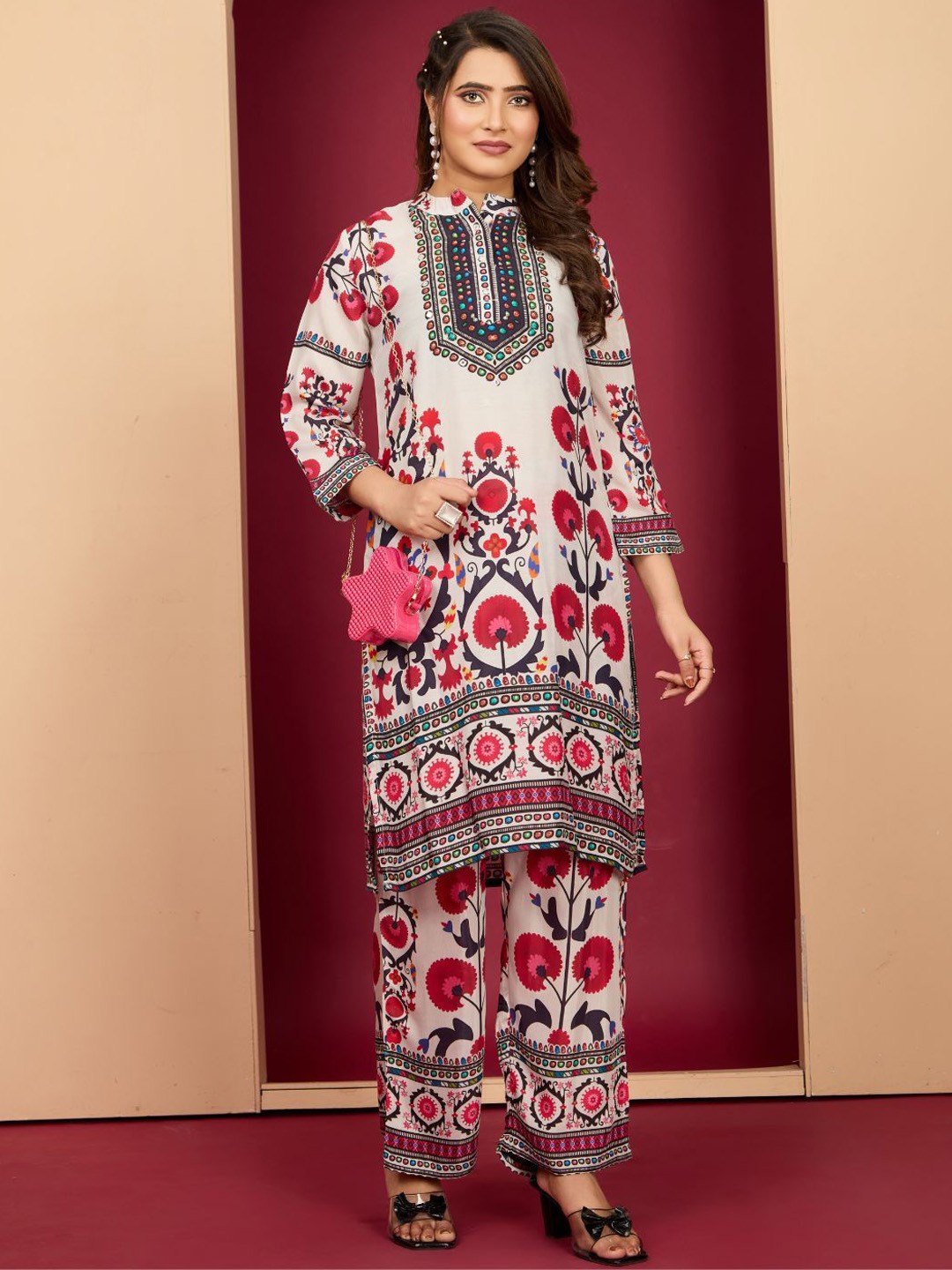 

Kaftanize Women Floral Printed Regular Kurta with Trousers, White