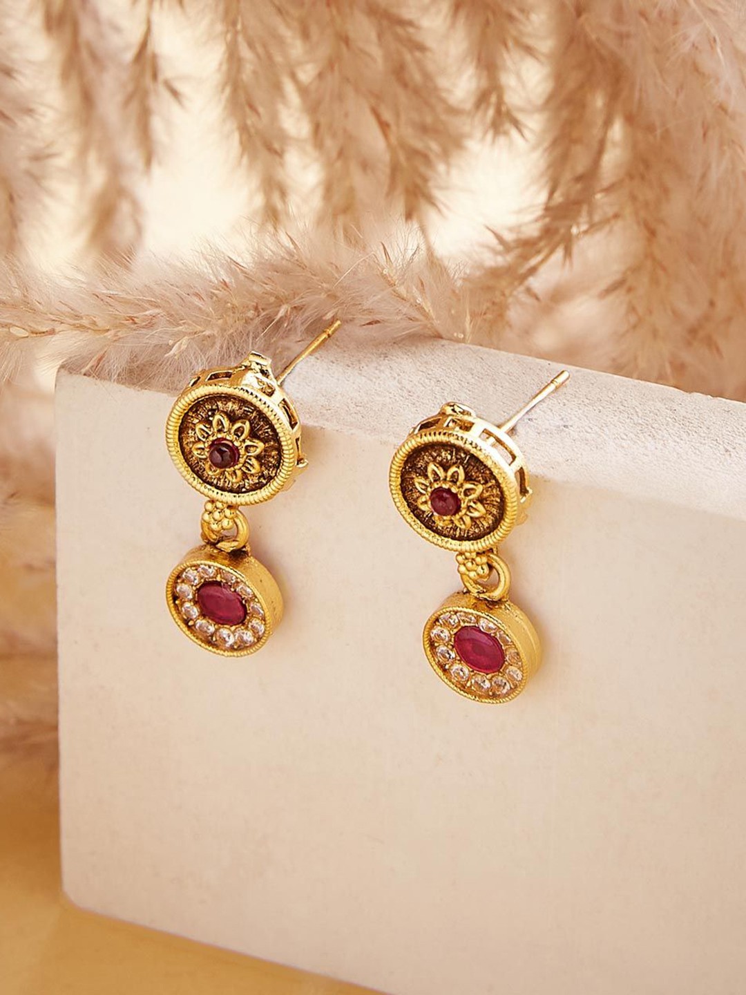 

Fabindia Contemporary Studs Earrings, Gold