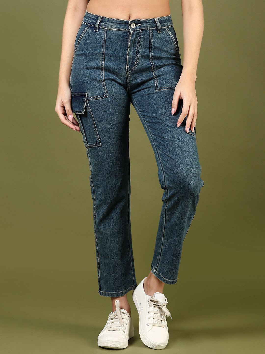 

V-Mart Women Light Fade Jeans, Blue