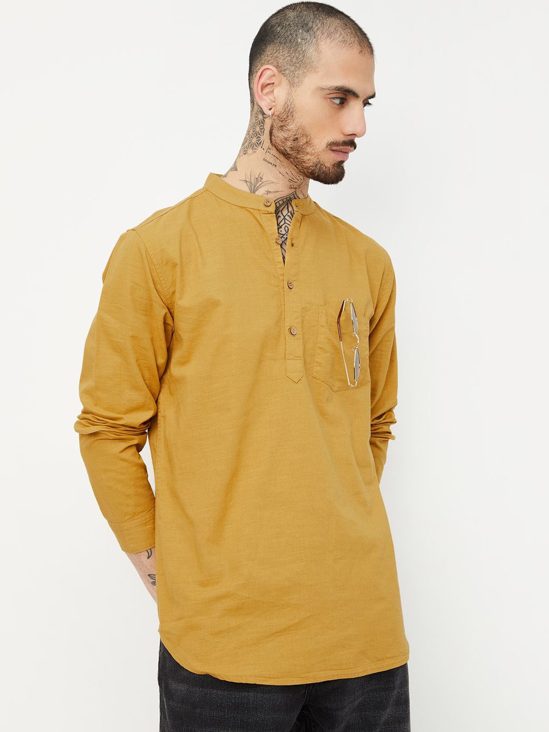 

max Men Thread Work Kurta, Yellow