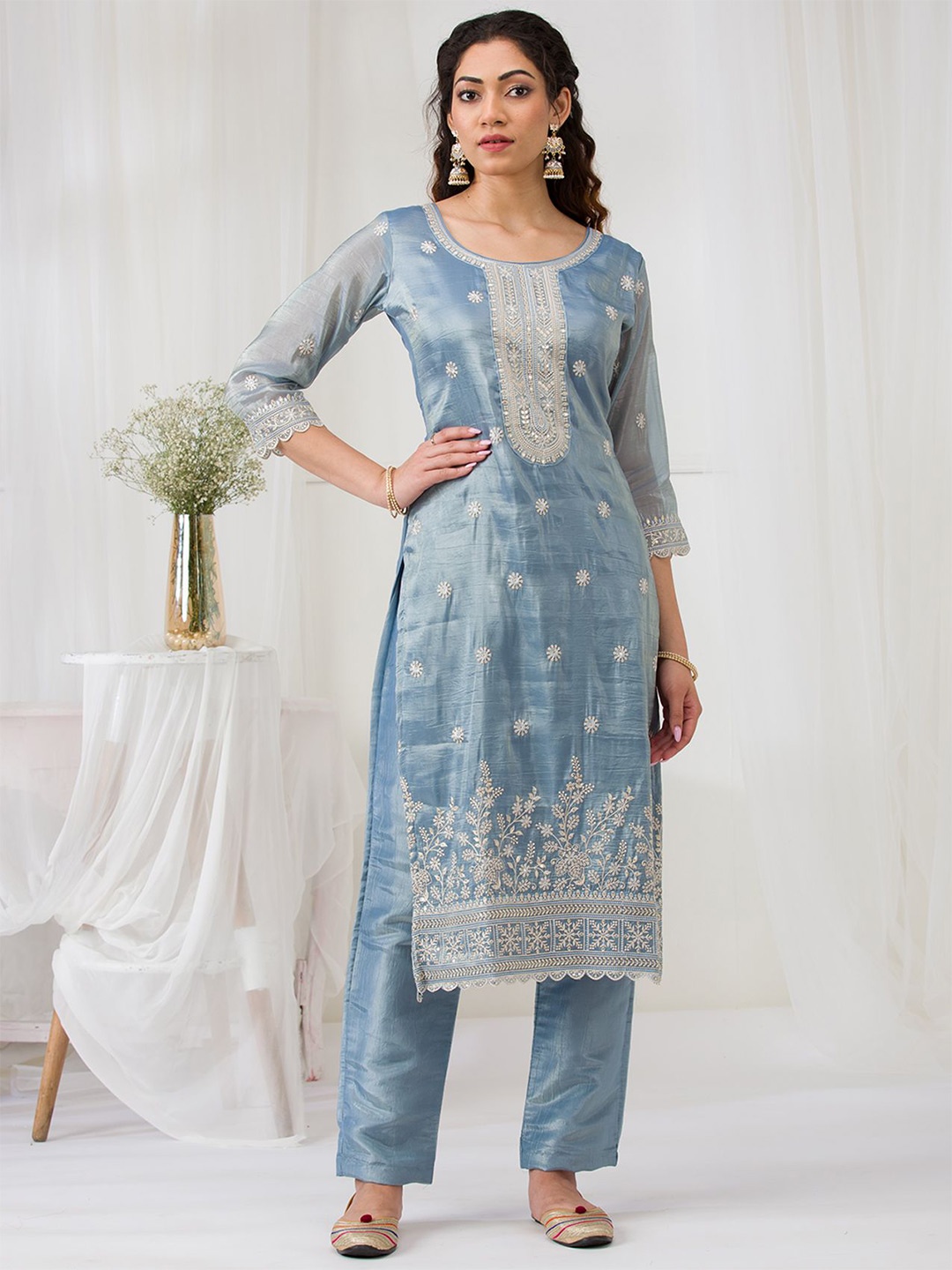 

Koskii Women Floral Embroidered Regular Sequinned Kurta with Trousers & With Dupatta, Blue