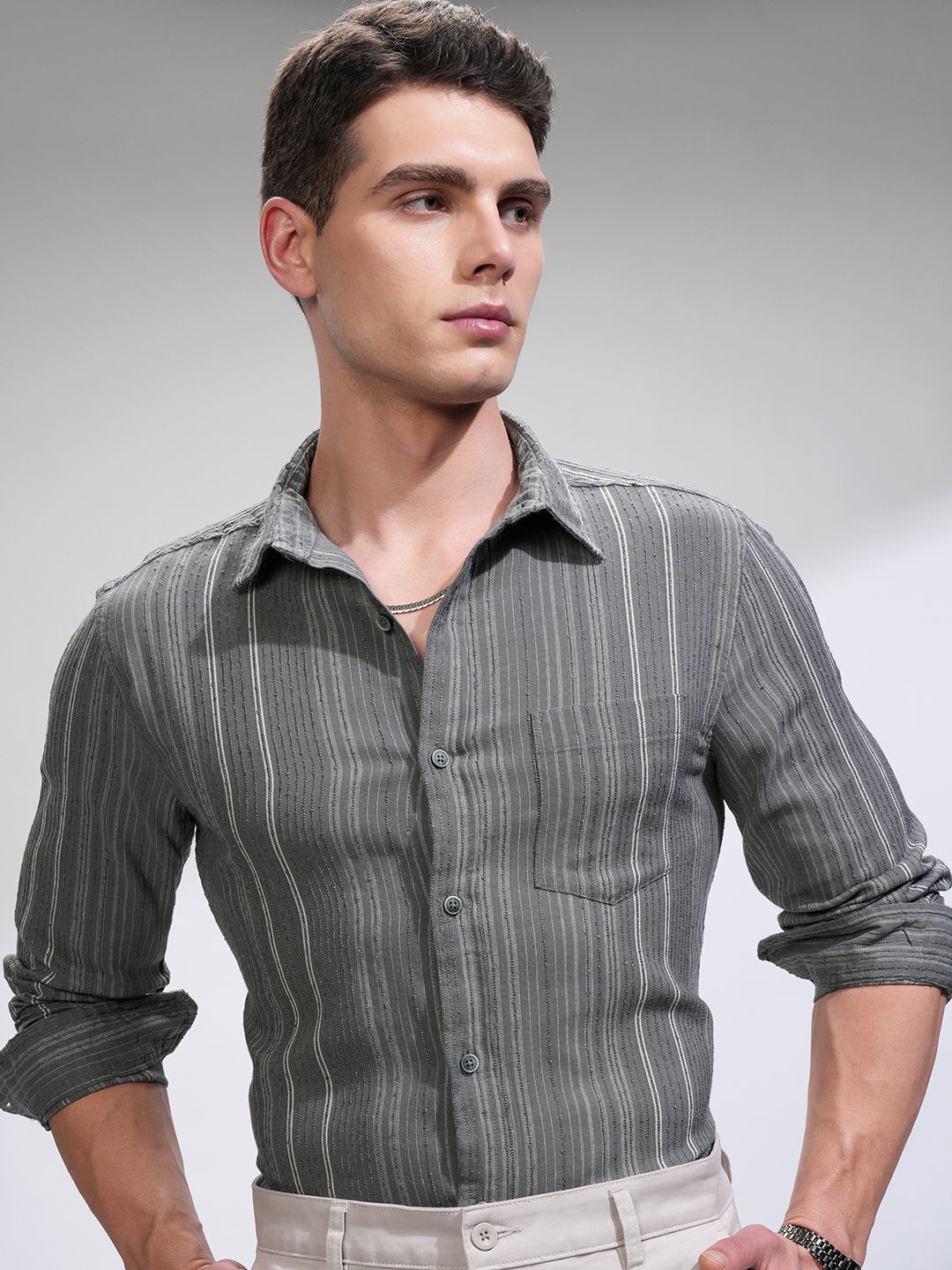 

HIGHLANDER Men Comfort Slim Fit Opaque Casual Shirt, Grey