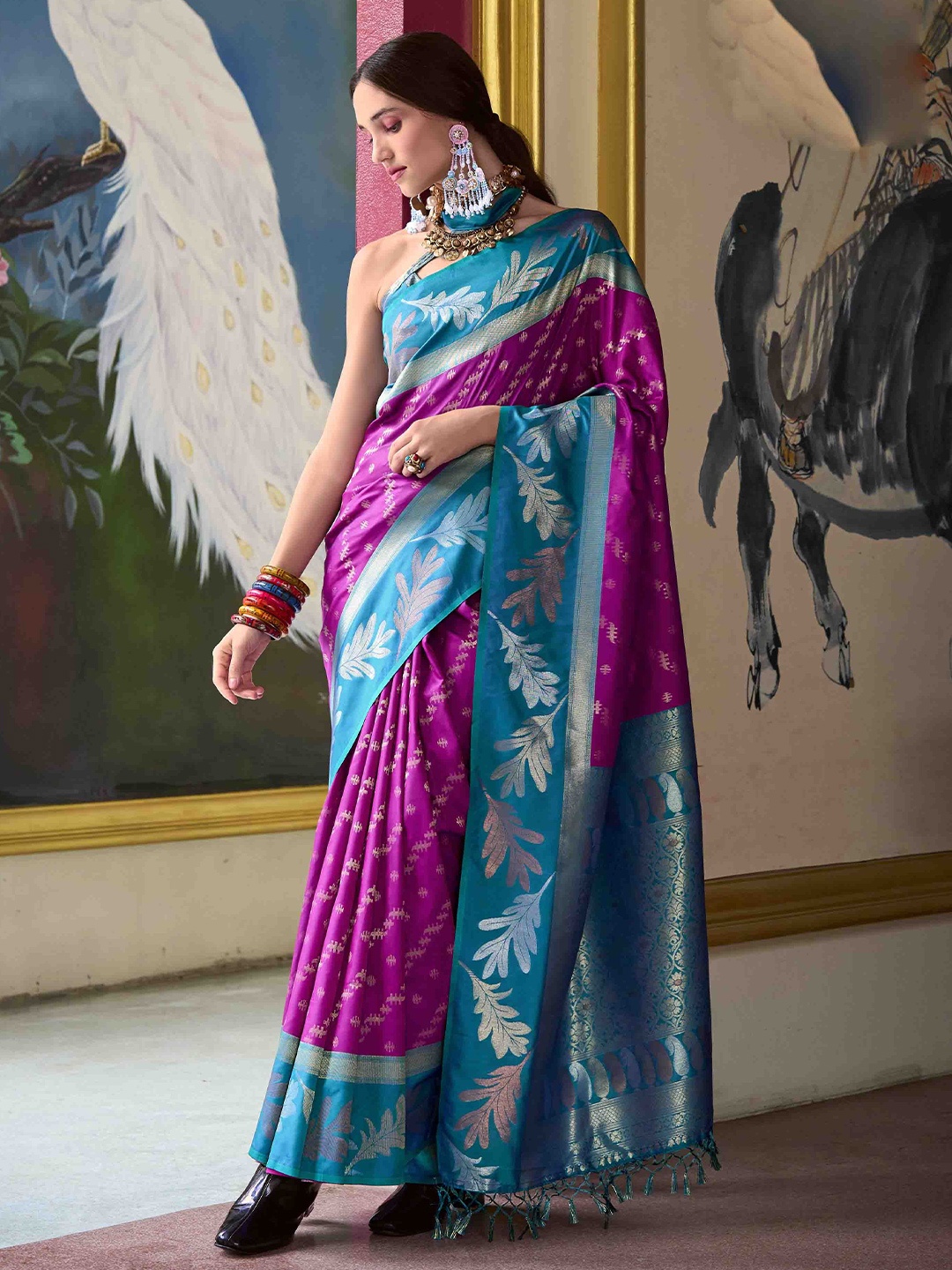 

Mitera Woven Design Zari Banarasi Saree, Purple