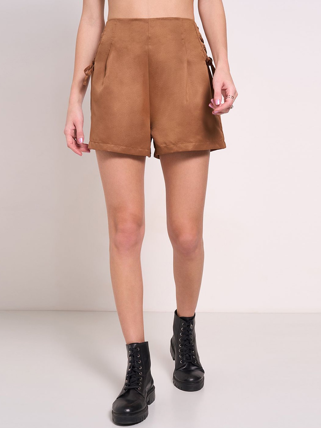 

People Women Loose Fit Shorts, Brown