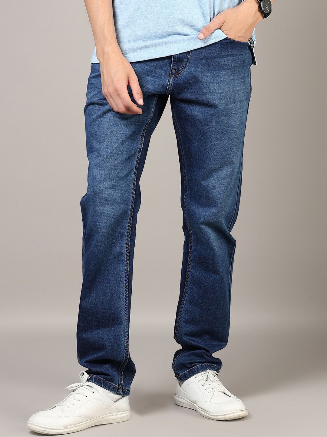 

V-Mart Men Light Fade Jeans, Blue