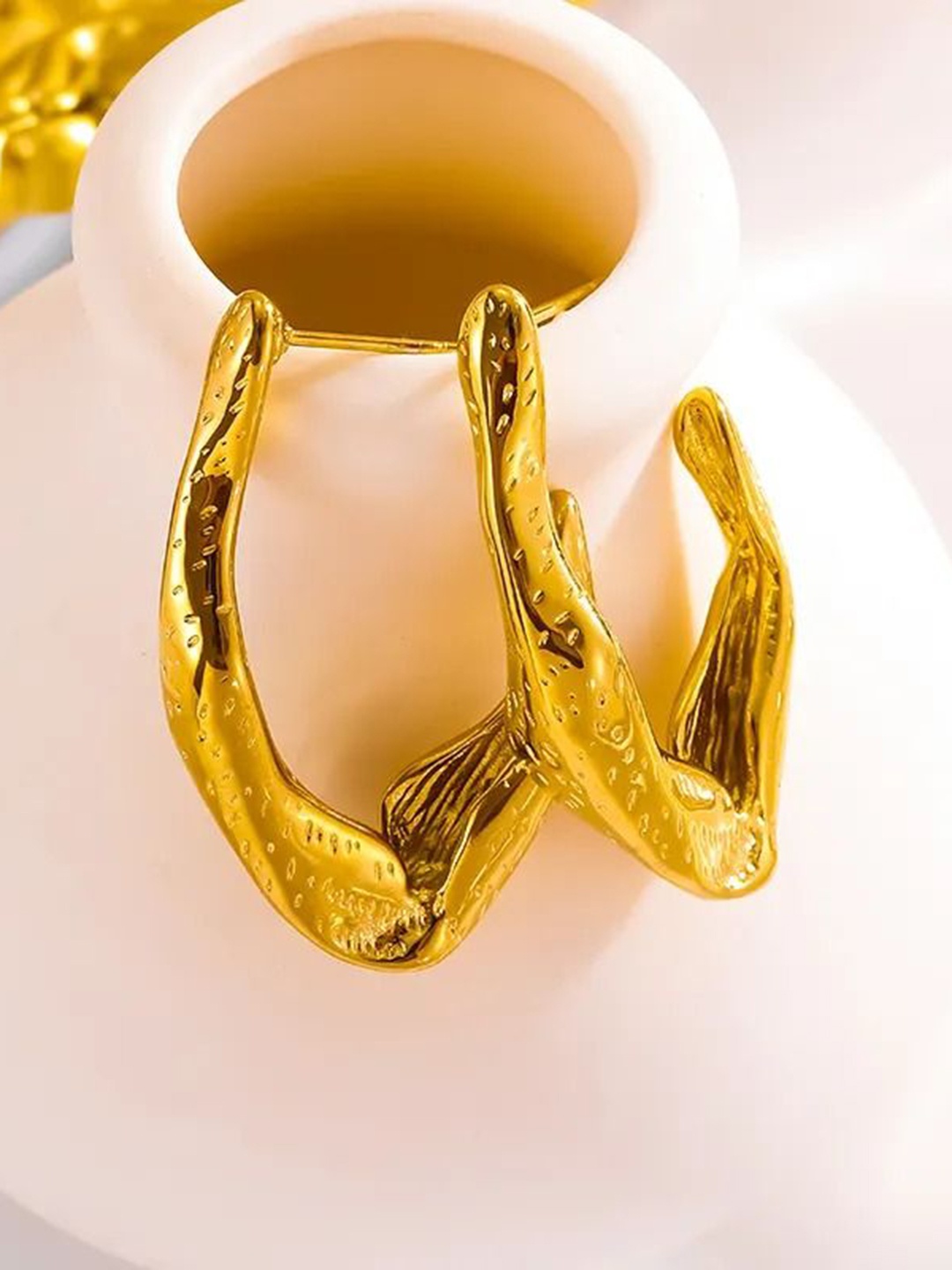 

DressBerry Contemporary Half Hoop Earrings, Gold