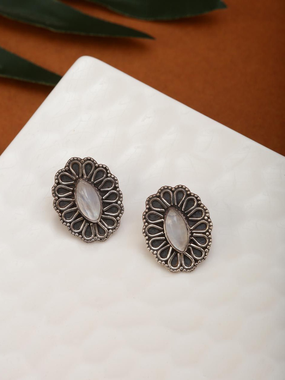 

Fabindia Contemporary Studs Earrings, Silver