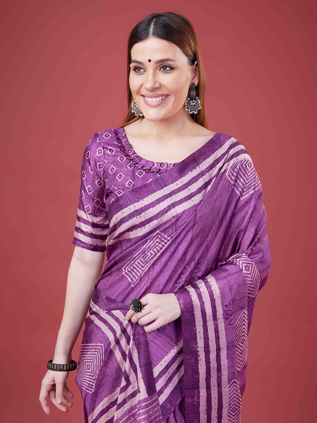 

DIVASTRI Silk Blend Saree, Purple
