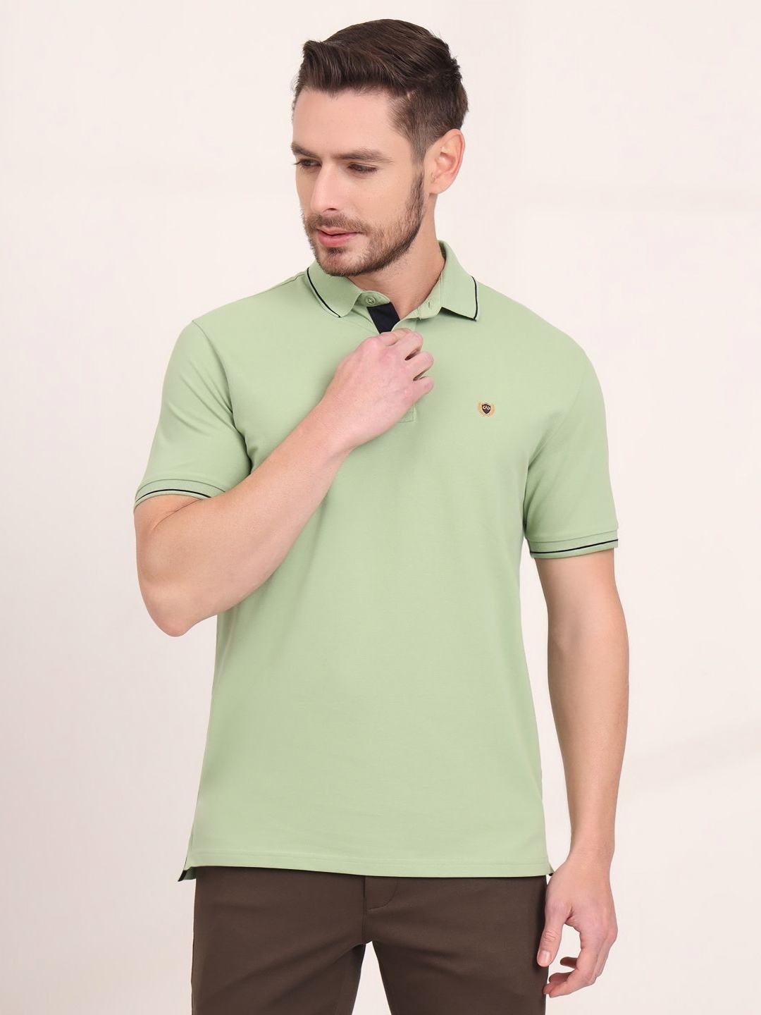 

JADE BLUE Men Polo Collar Pockets Slim Fit T-shirt, Green