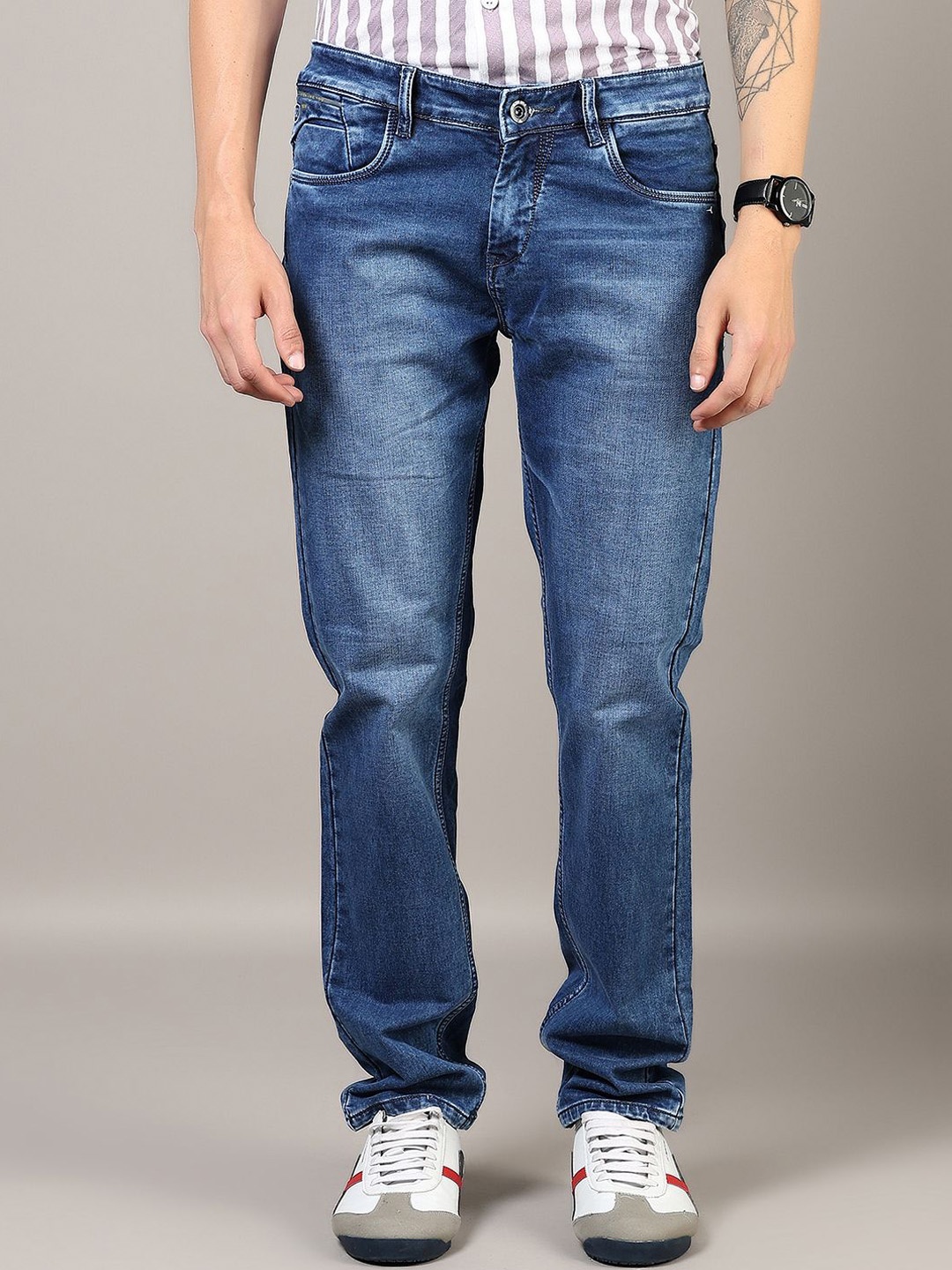 

V-Mart Men Slim Fit Light Fade Jeans, Blue