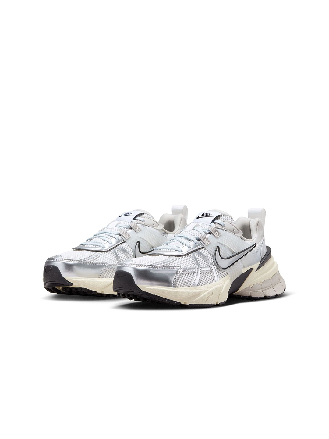 

Nike V2K Unisex Run Shoes, White