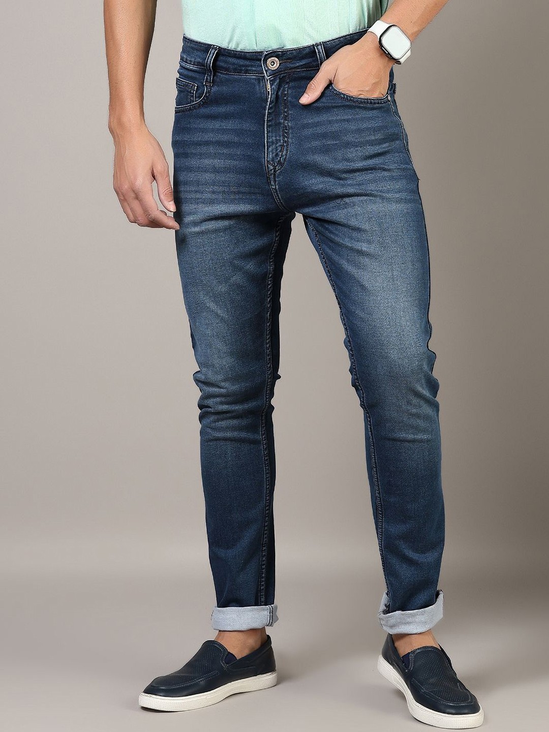 

V-Mart Men Light Fade Jeans, Blue