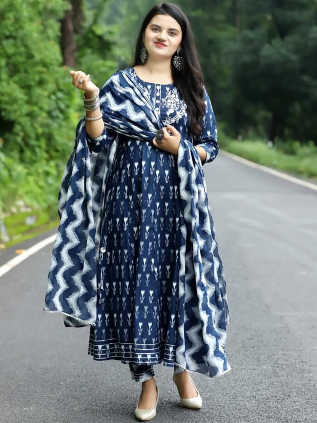 

BAESD Women Embroidered Regular Kurta with Trousers & With Dupatta, Blue