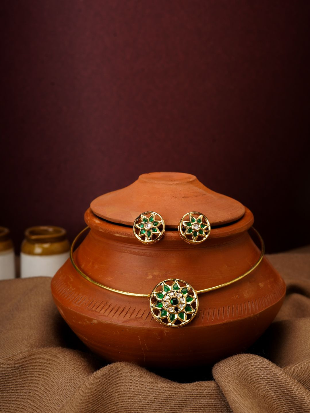 

AARSEE OFFICIAL Anti-Tarnish 22Kt Gold Plated Ornate Hasli