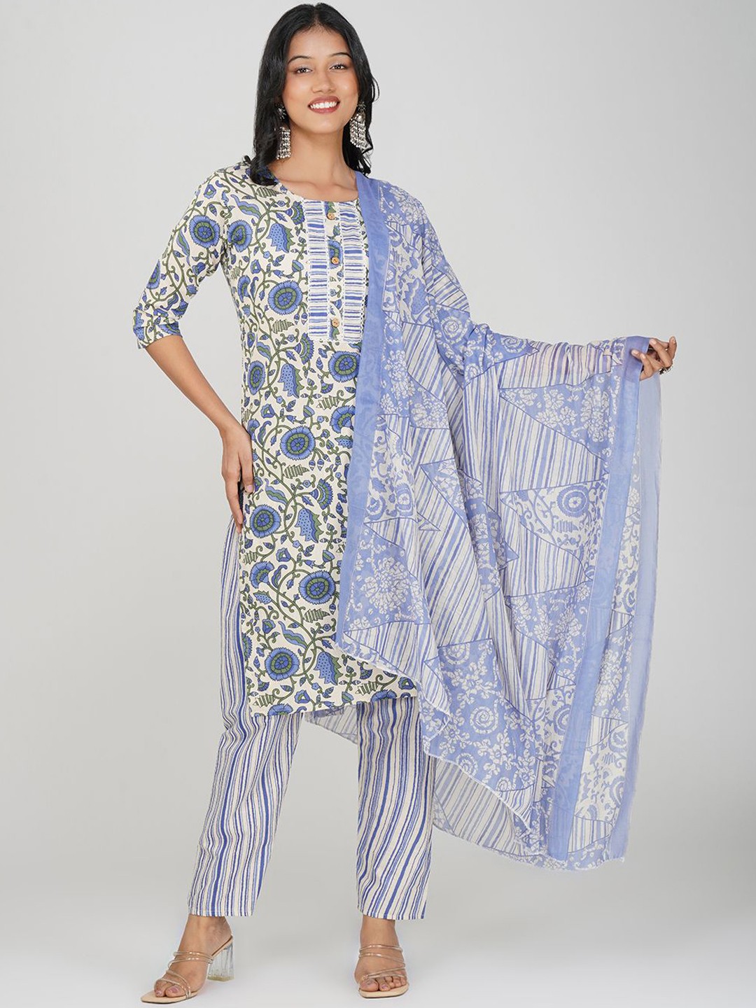 

Charitra Women Floral Printed Regular Kurta with Trousers & With Dupatta, Cream