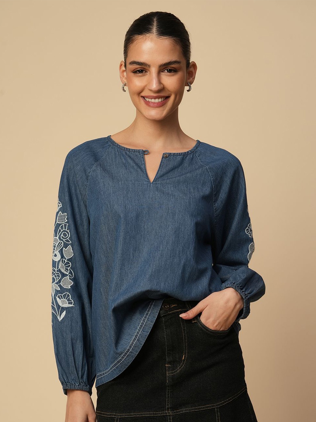 

Chemistry Embroidered Cotton Top, Blue