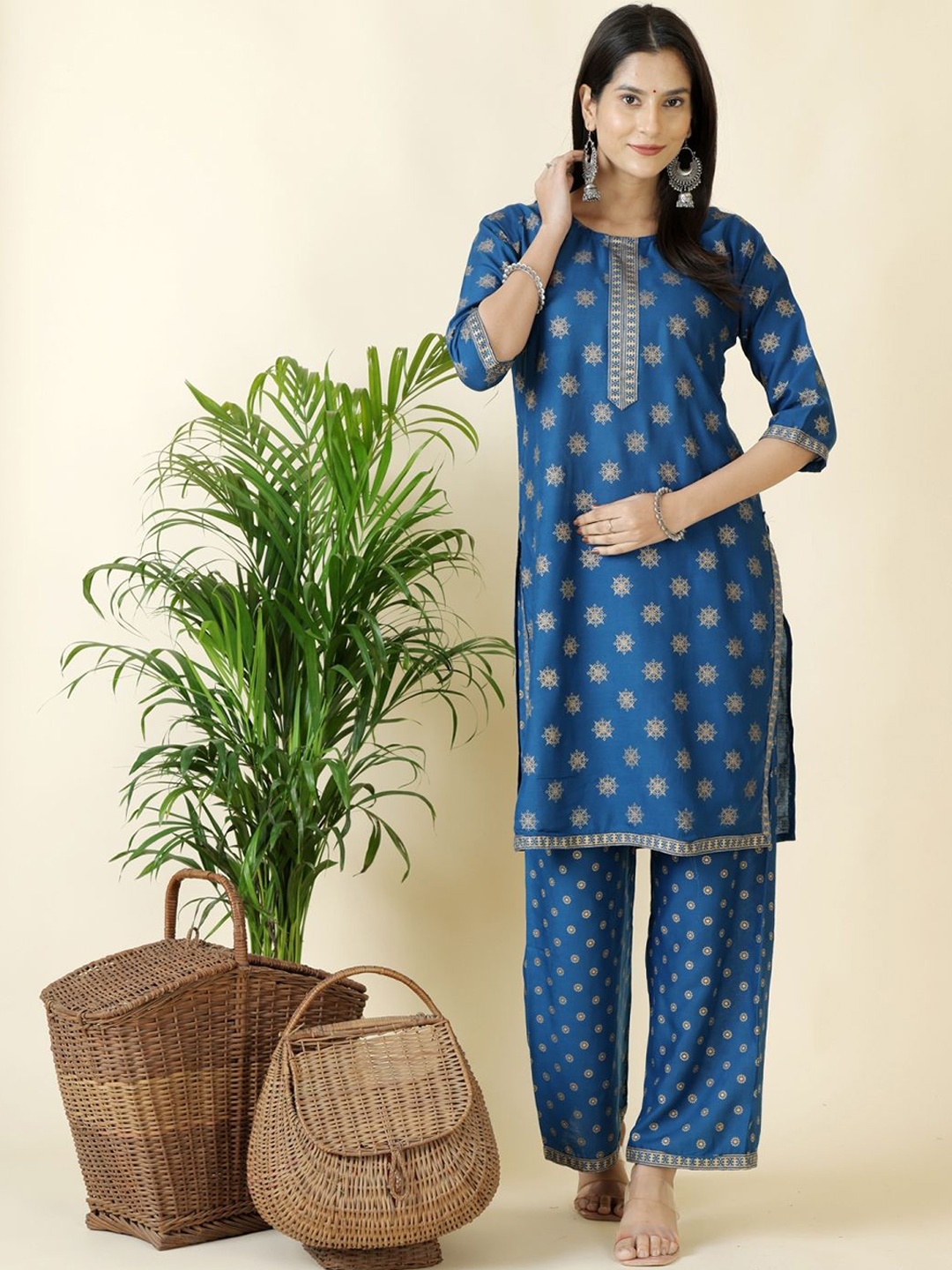 

Moda Rapido Floral Printed Round Neck Straight Kurta With Palazzo, Blue