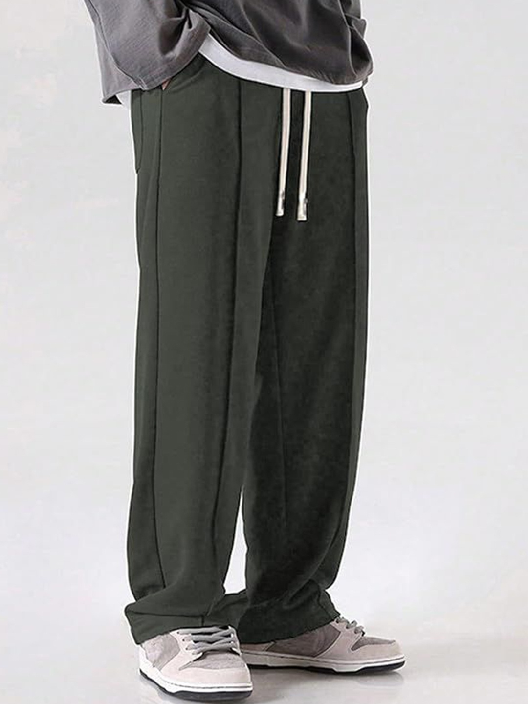 

MACK JONNEY Men Cotton Mid Rise Trousers, Olive