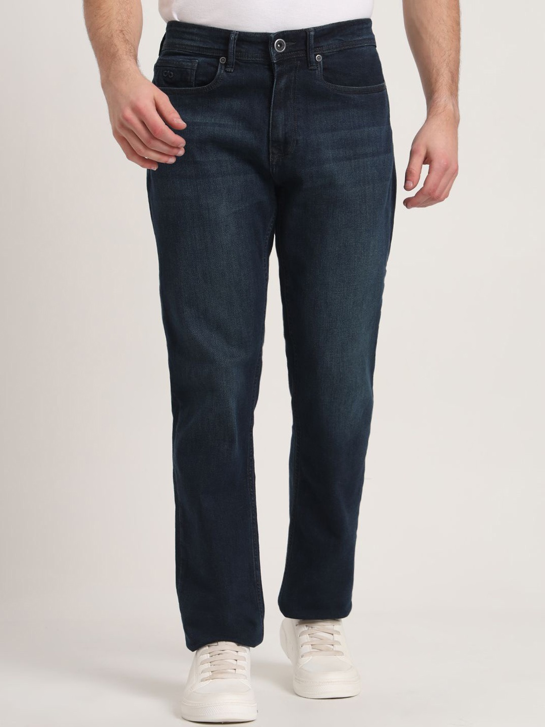 

JADE BLUE Men Straight Fit Light Fade Jeans