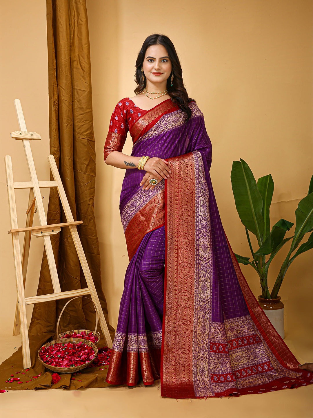 

Mitera Checked Zari Art Silk Banarasi Saree, Purple