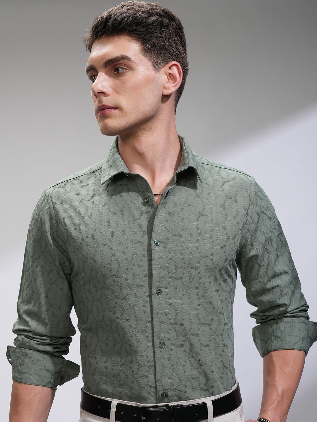 

HIGHLANDER Men Comfort Slim Fit Opaque Casual Shirt, Green