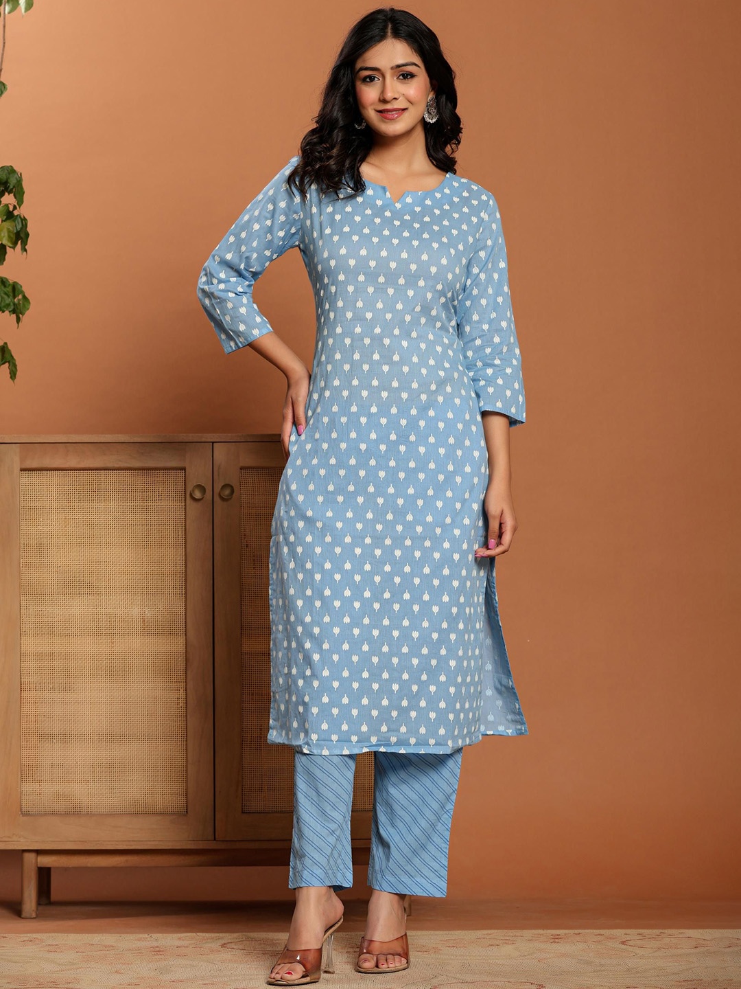 

Ragavi Women Ethnic Motifs Printed Regular Pure Cotton Kurta with Trousers, Blue