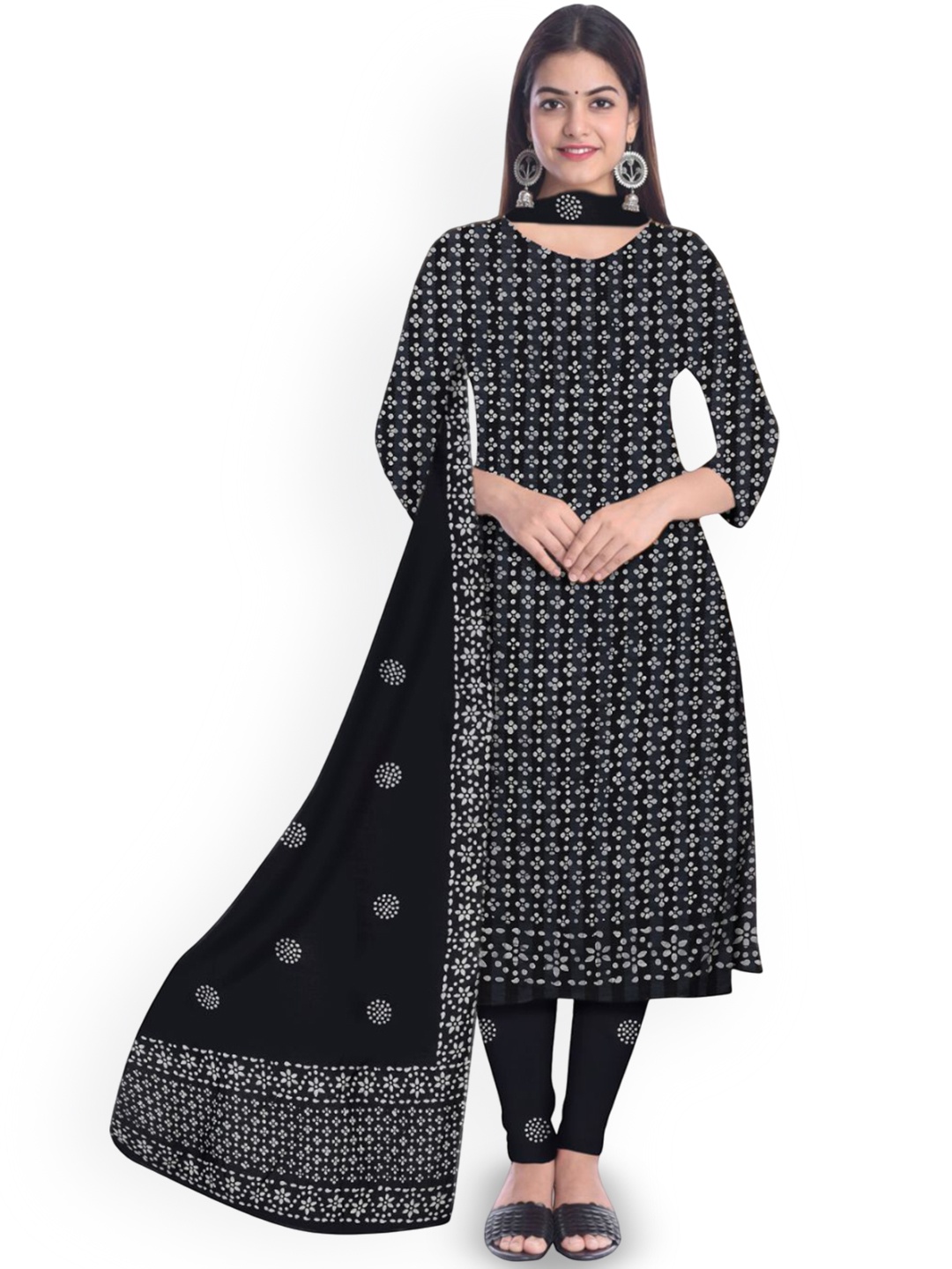 

Farooq Dyeing Floral Printed Pure Cotton Unstitched Dress Material, Black