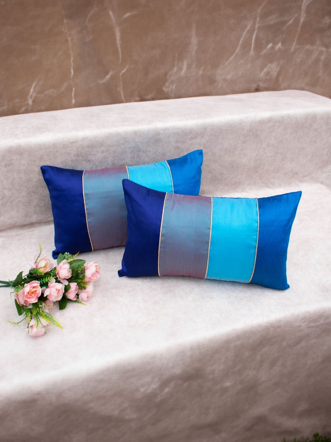 

RoyalDeco Blue Set of 2 Striped Rectangle Cushion Covers