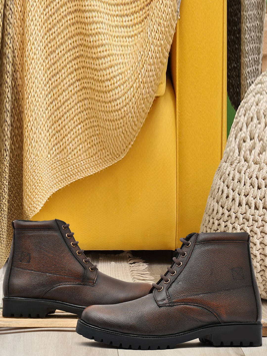 

GALEX Men Textured Leather Lace Up Desert Boots, Brown