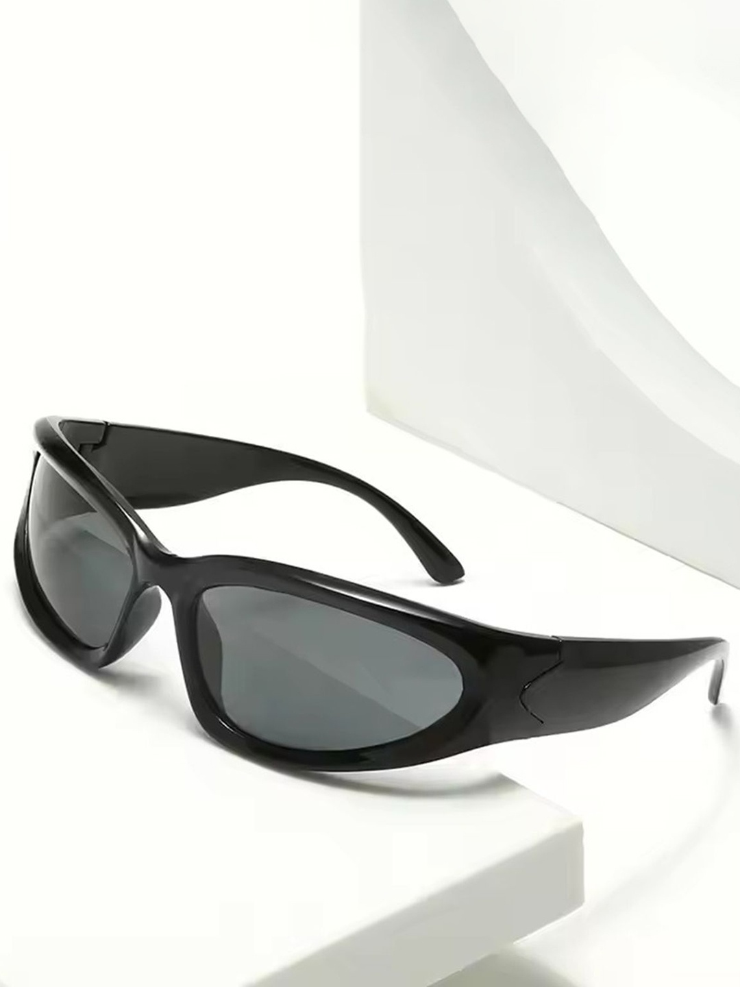 

KRILLEN SHADES Unisex Rectangle Sunglasses with UV Protected Lens Sports-Black