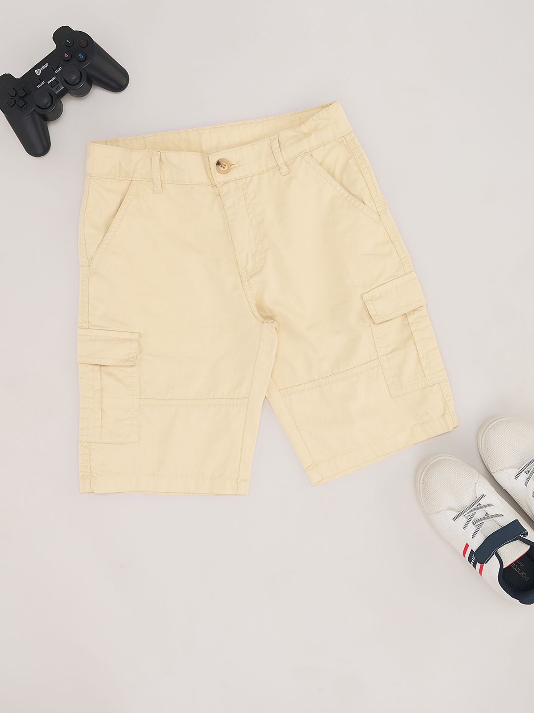 

Pantaloons Junior Boys Cargo Shorts, White