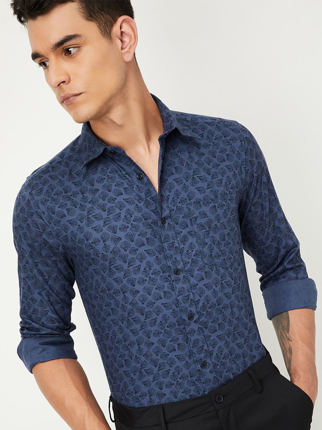 

max Men Floral Opaque Printed Casual Shirt, Blue