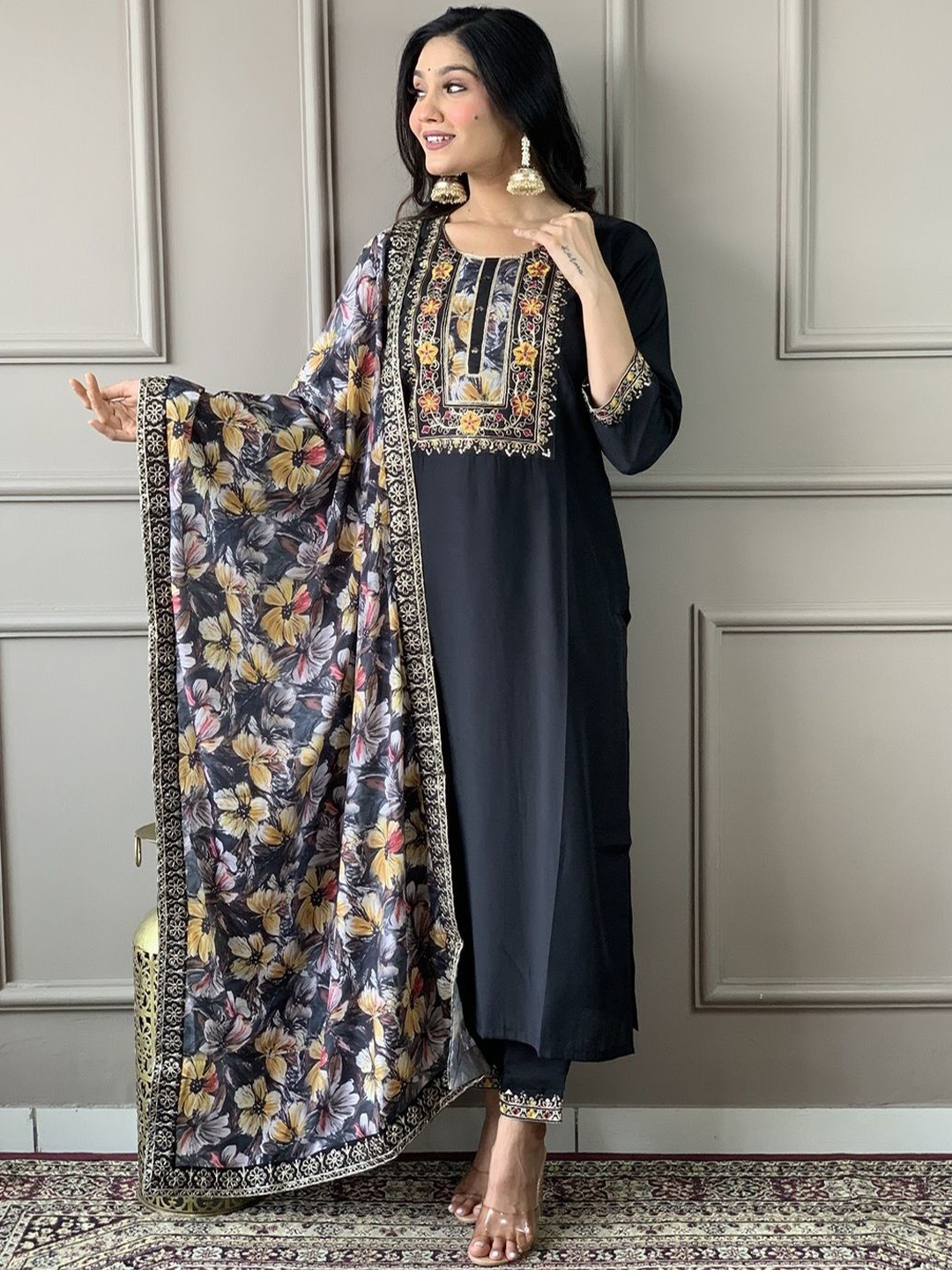 

SHIJILA Women Floral Yoke Design Regular Thread Work Kurta with Trousers & With Dupatta, Black