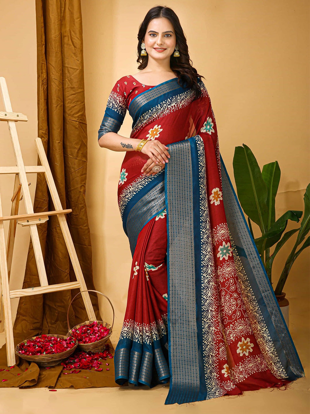 

Mitera Ethnic Motifs Zari Art Silk Banarasi Saree, Red