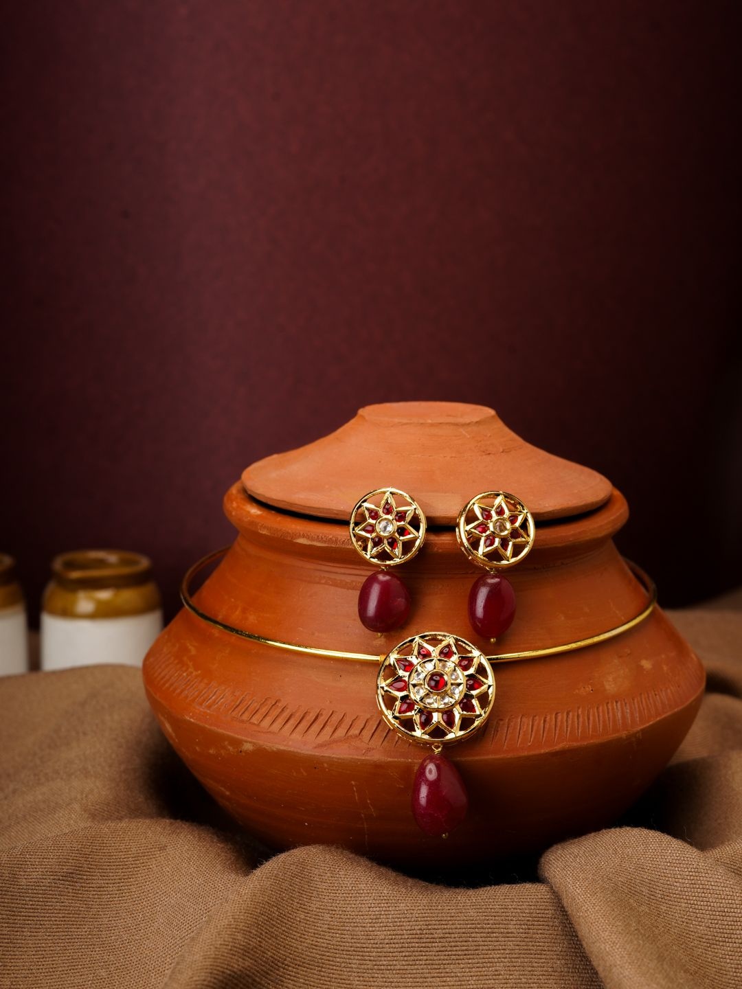 

AARSEE OFFICIAL Anti-Tarnish 22Kt Gold Plated Ornate Hasli