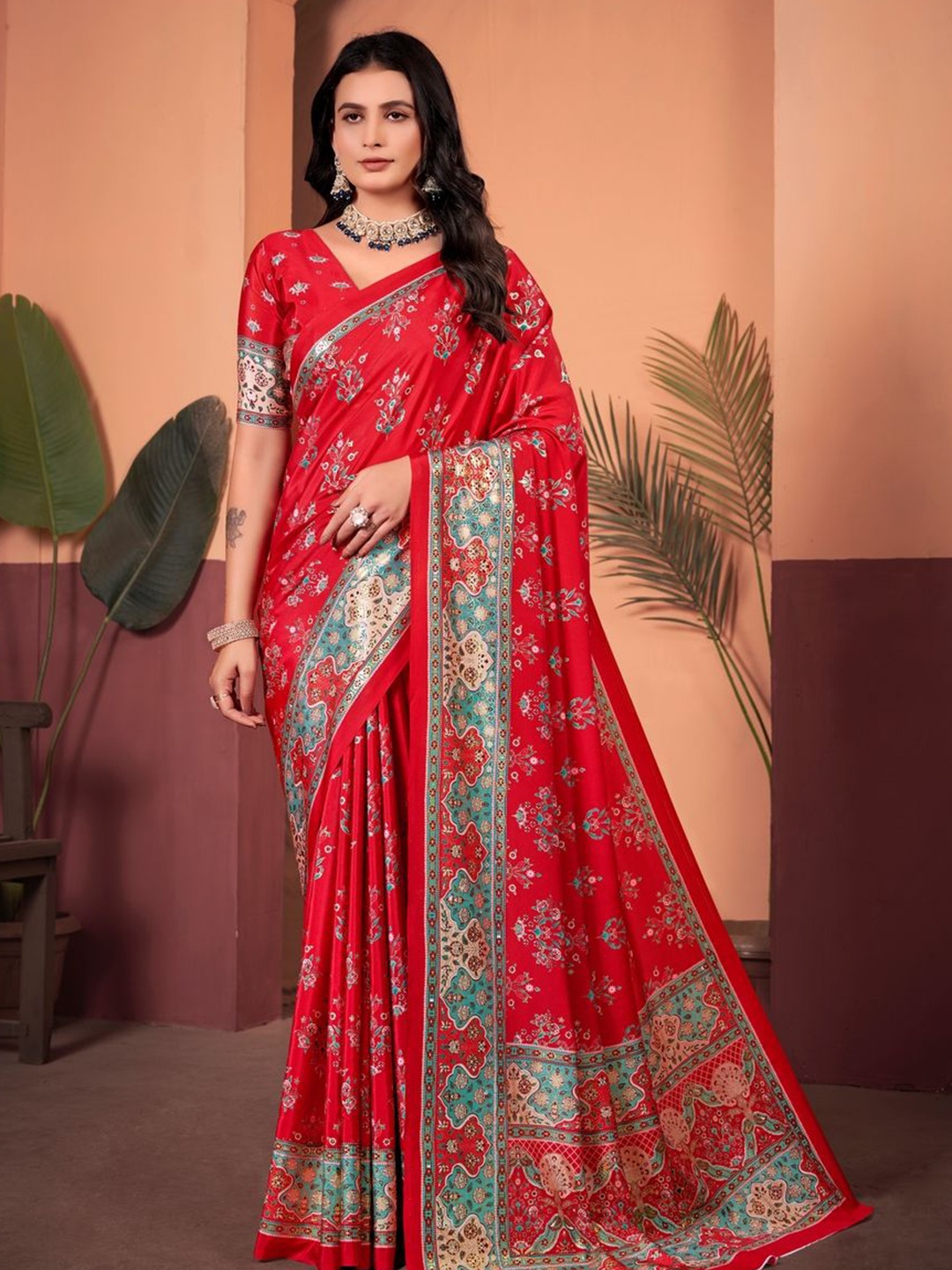 

Suha Floral Poly Crepe Saree, Red