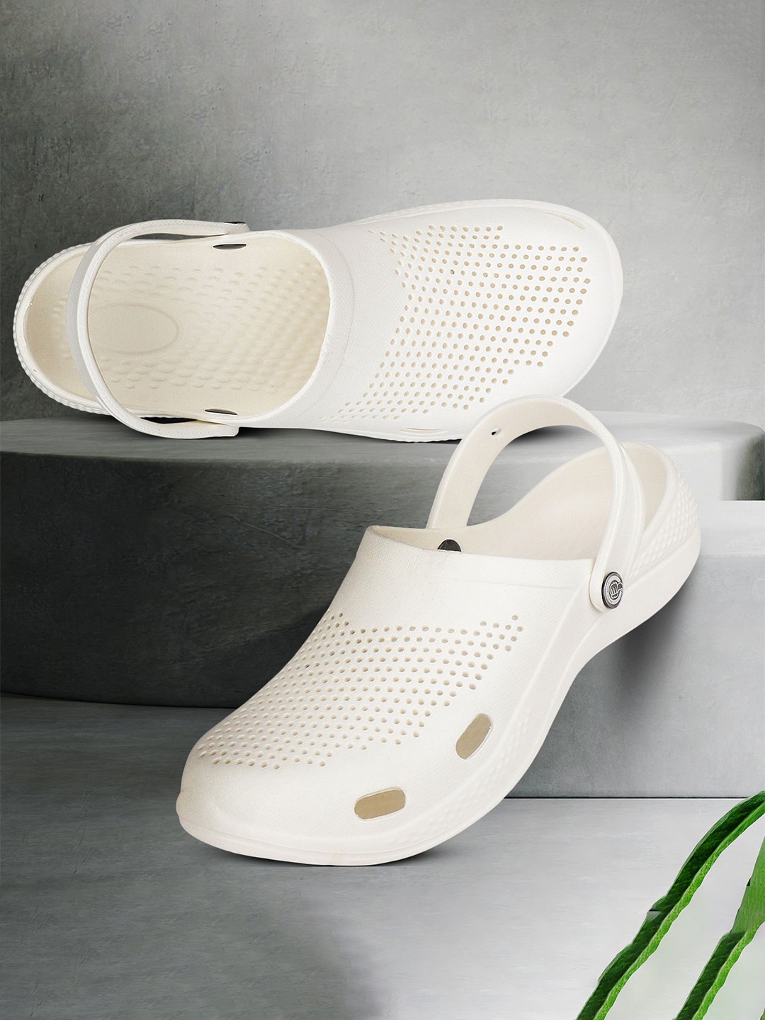 

PENNEN Men Thong Flip-Flops, Off white