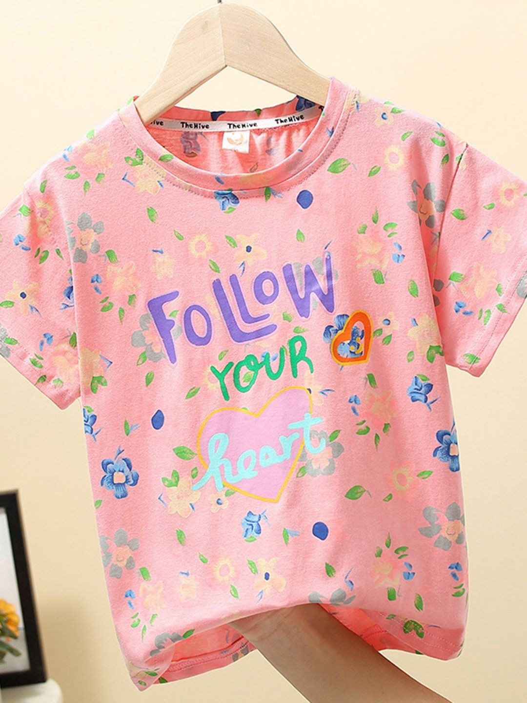 

YK Girls Printed Pockets T-shirt, Peach