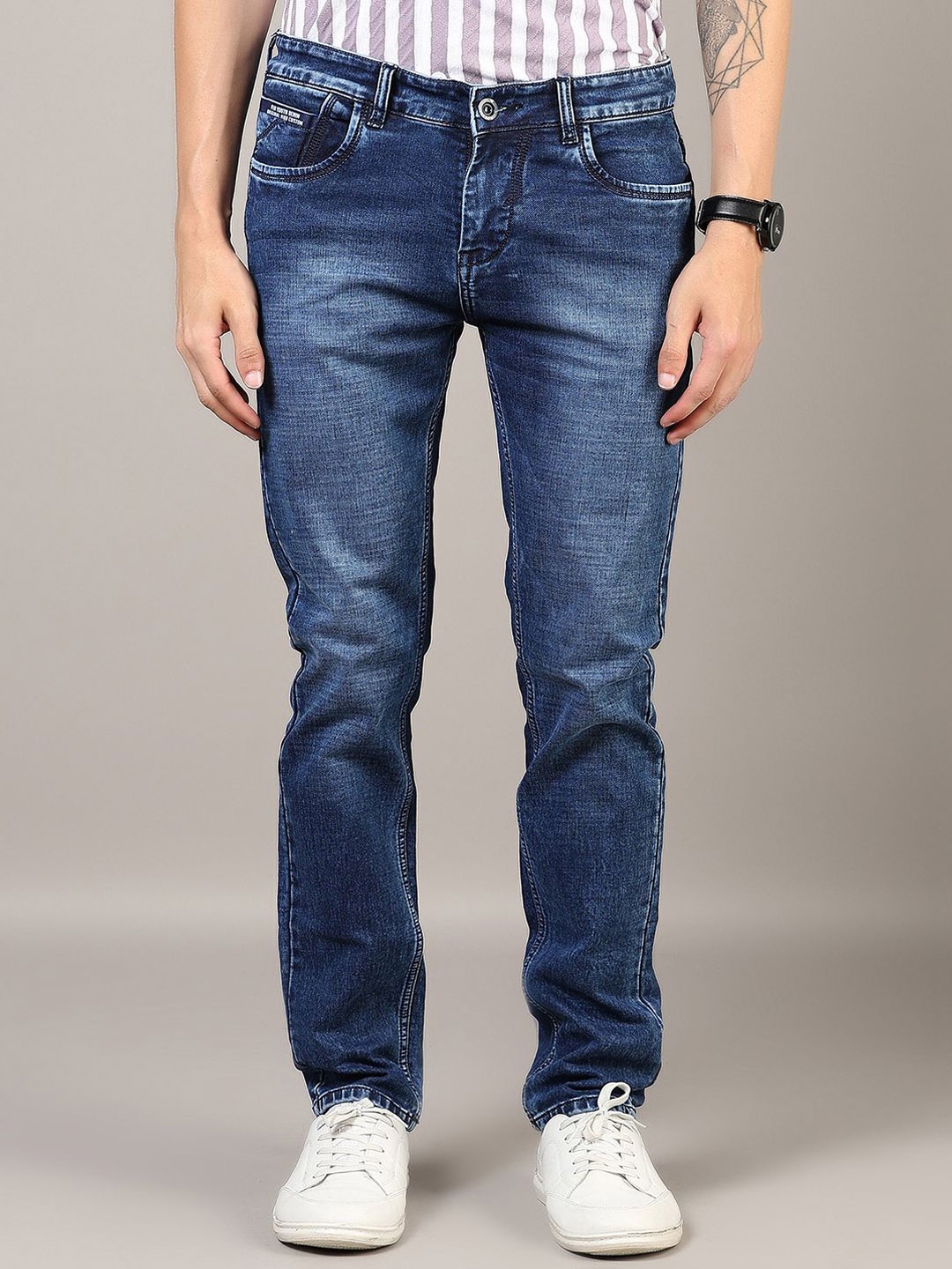 

V-Mart Men Slim Fit Light Fade Jeans, Blue