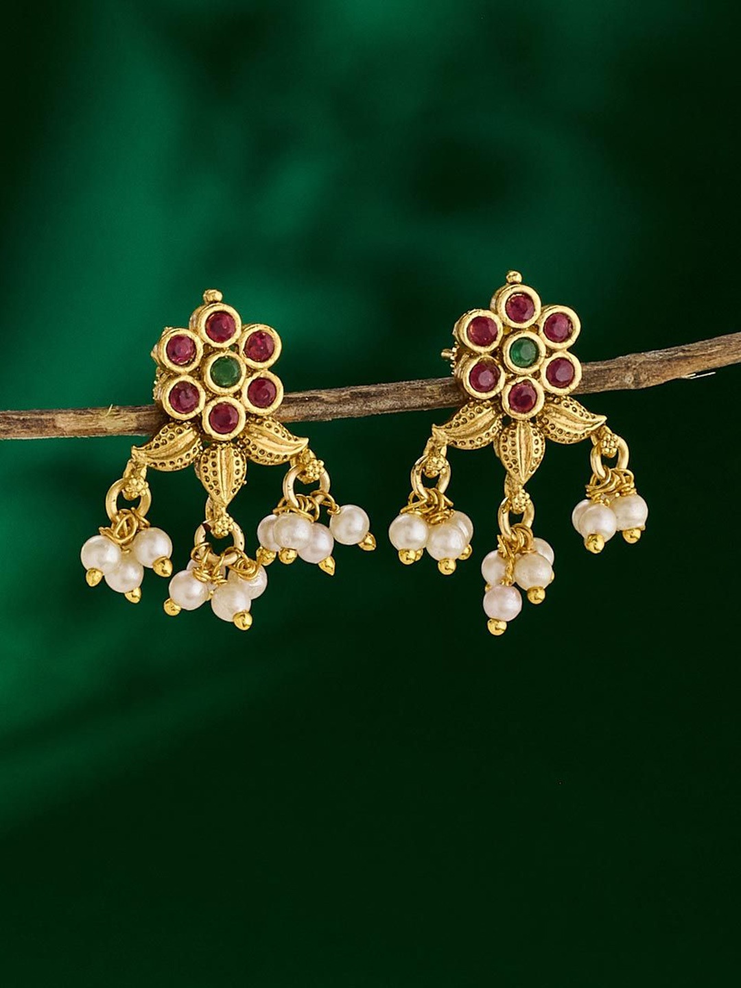 

Fabindia Contemporary Studs Earrings, Gold