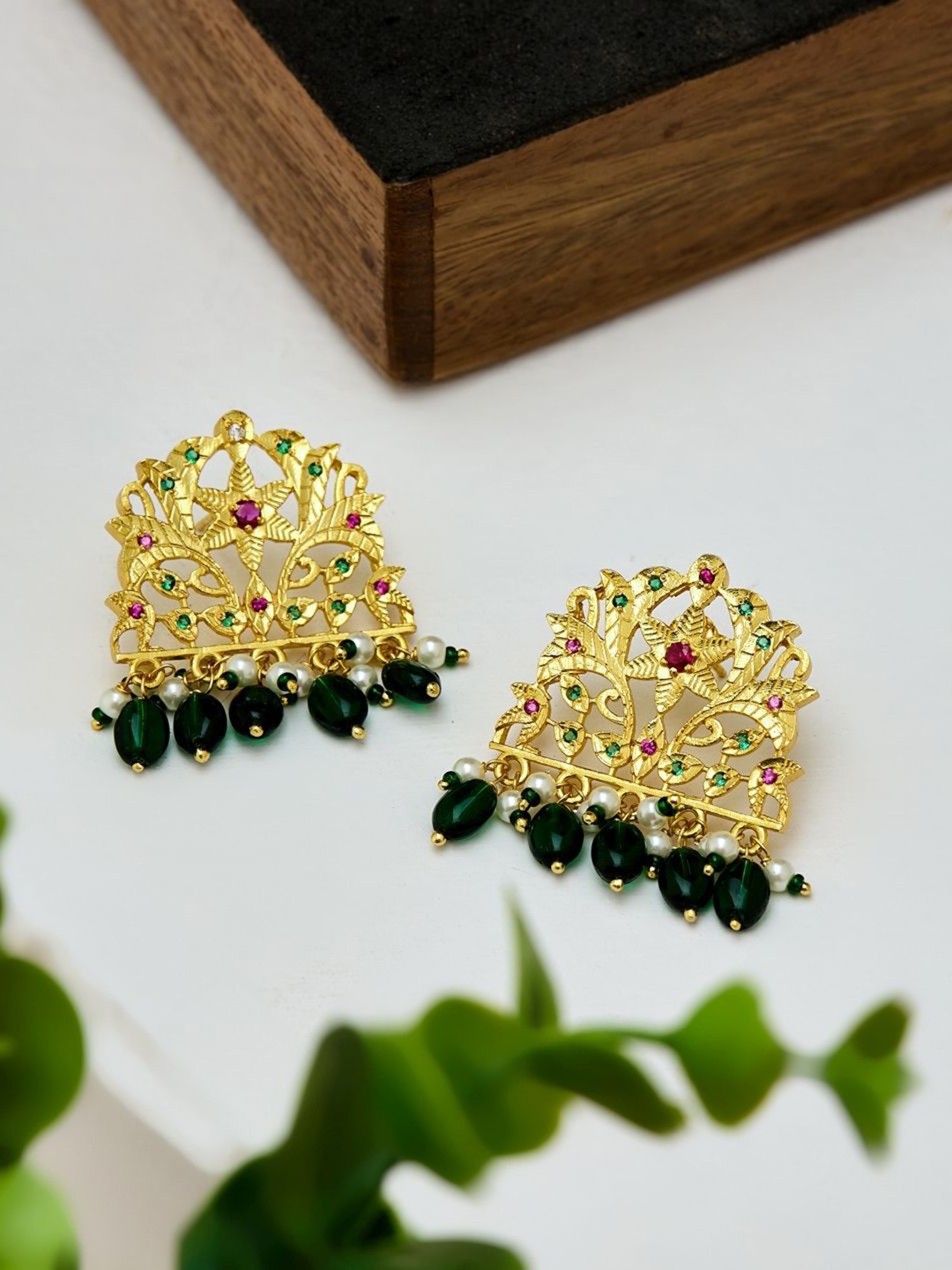 

Fabindia Contemporary Studs Earrings, Gold
