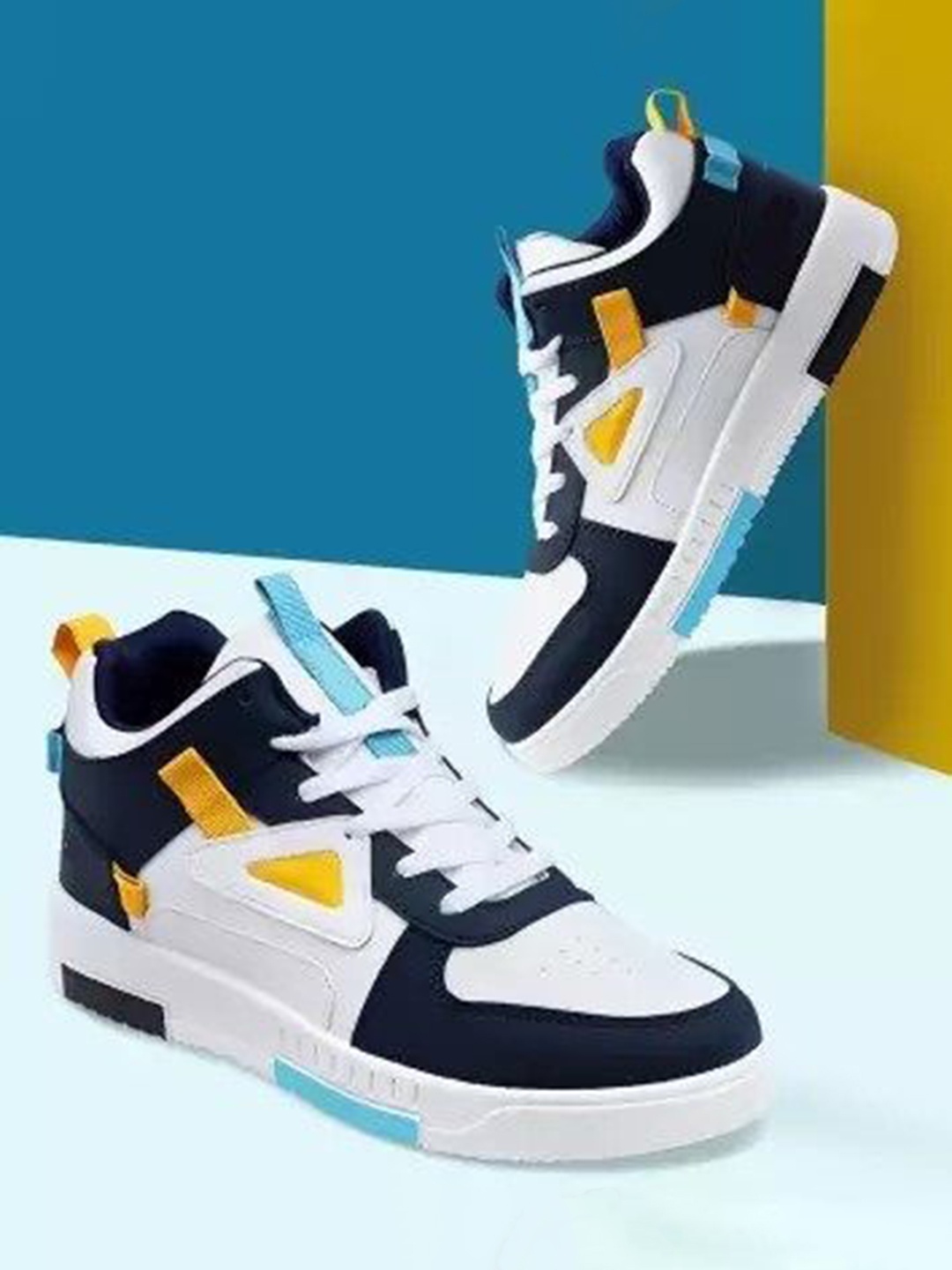 

FABBMATE Men Colourblocked Sneakers, White
