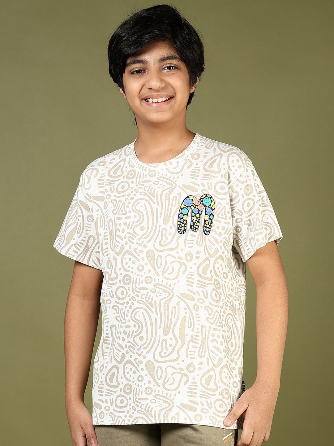 

V-Mart Boys Printed Monochrome T-shirt, White