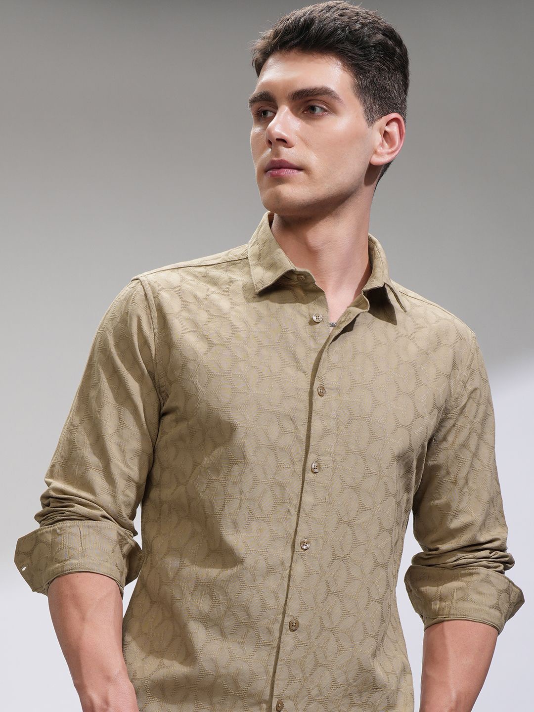 

HIGHLANDER Men Comfort Slim Fit Opaque Casual Shirt, Beige