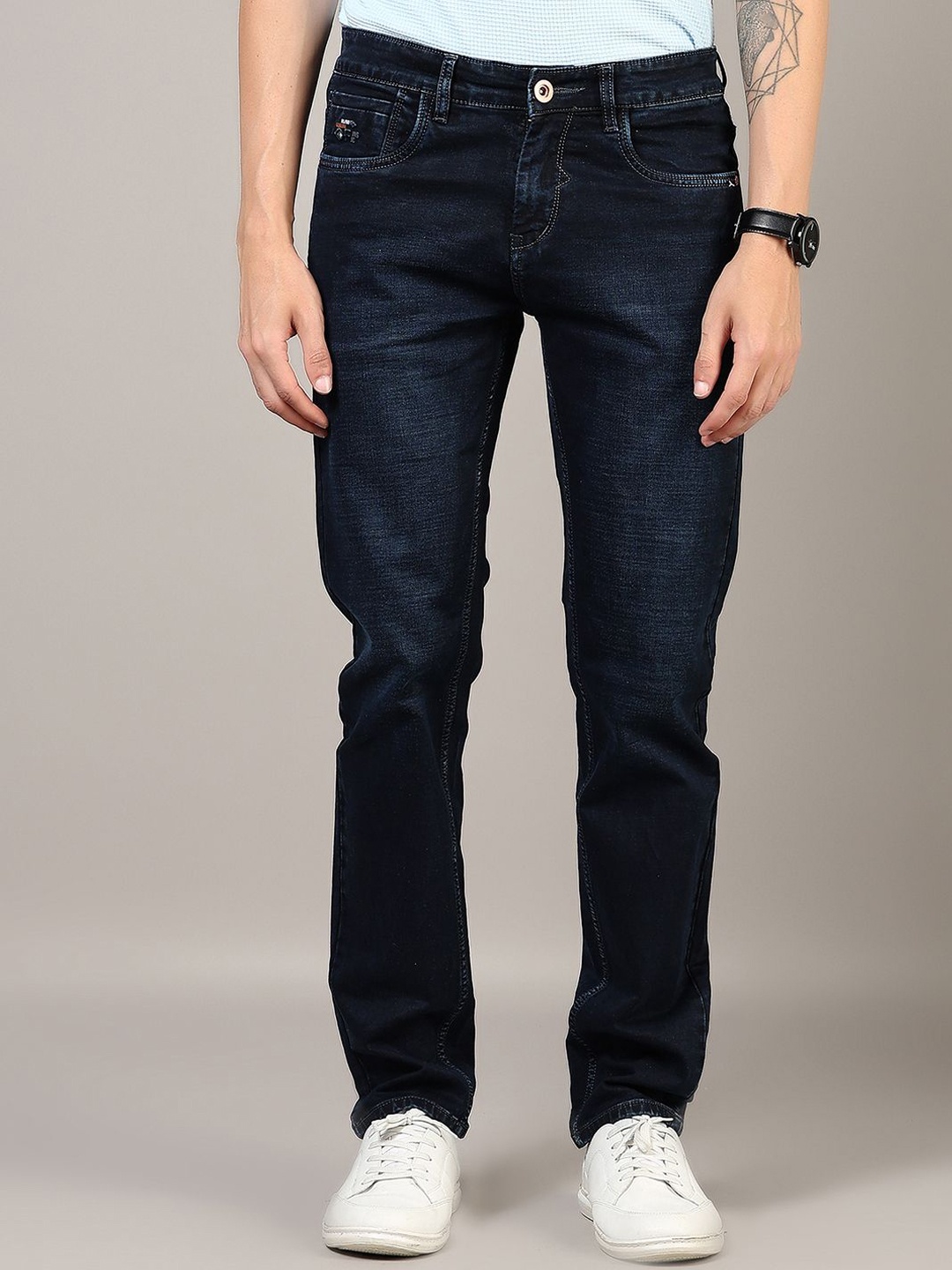 

V-Mart Men Slim Fit Light Fade Jeans, Black