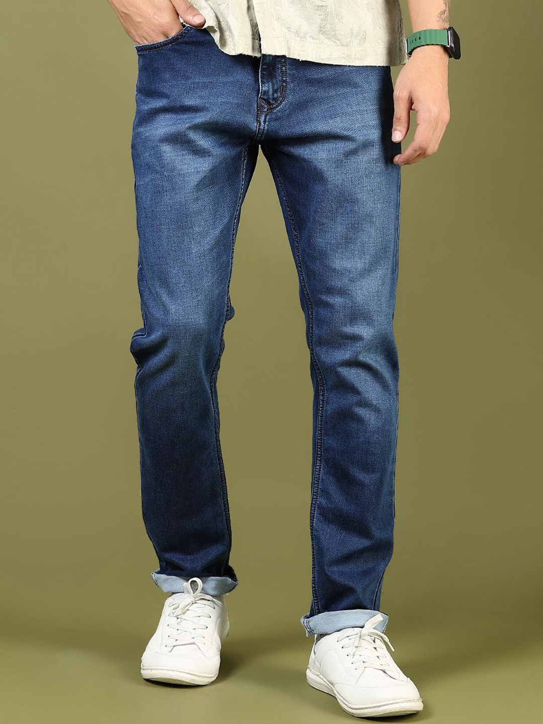 

V-Mart Men Light Fade Jeans, Blue