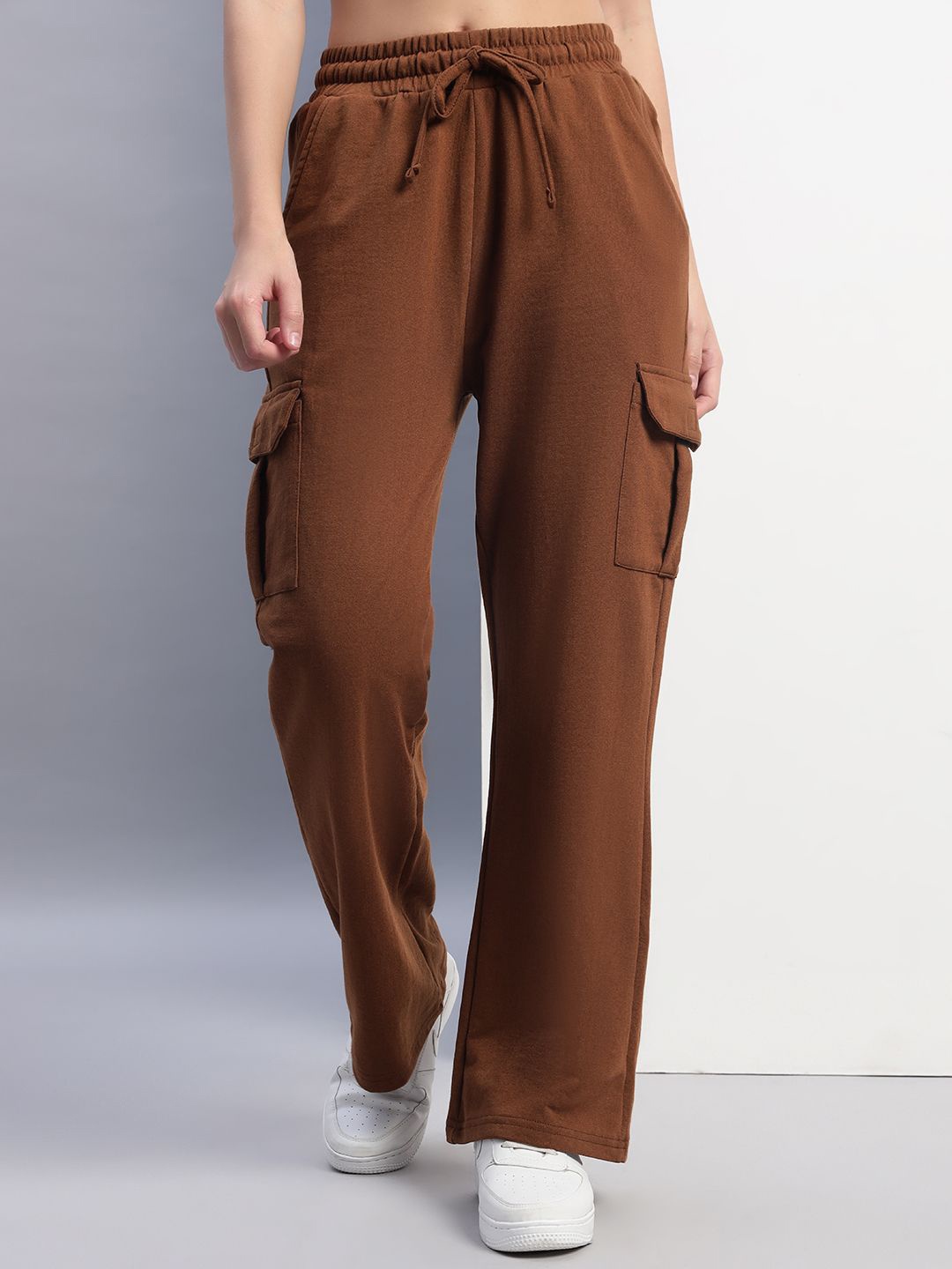 

Q-Rious Cotton Mid Rise Side Pocket Flared Track Pants, Brown