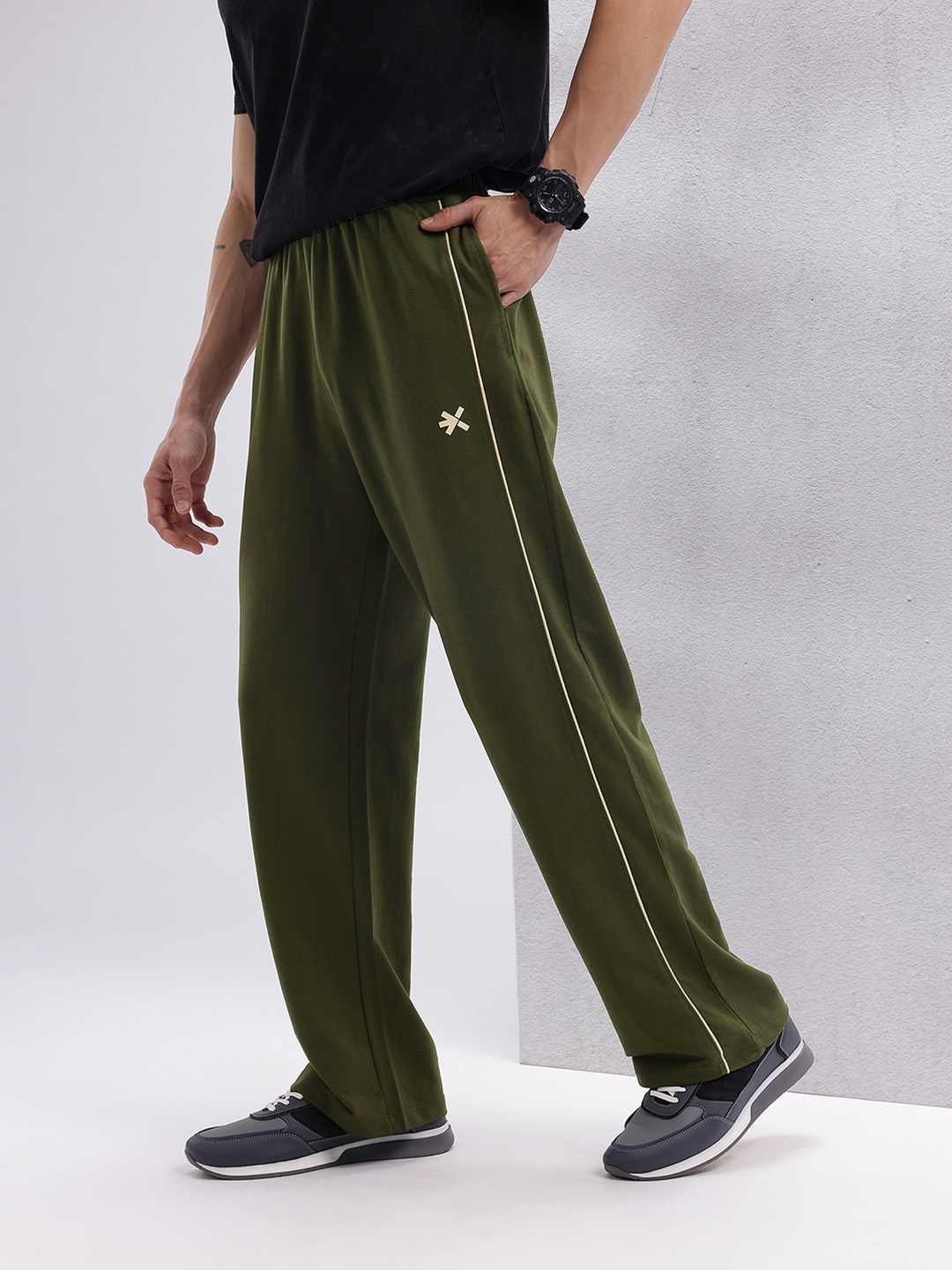 

HRX by Hrithik Roshan Men Lifestyle Track Pants, Olive